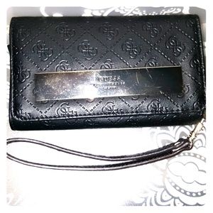 Guess wallet/wristlet